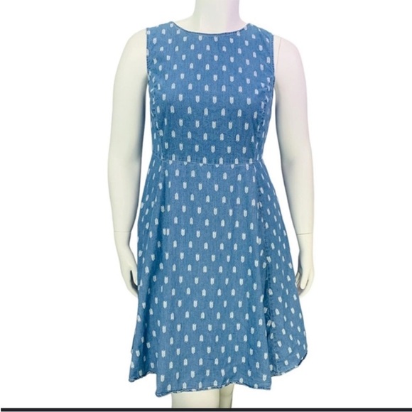 Torrid Feather Print Cotton Denim Chambray Dress - Picture 3 of 10